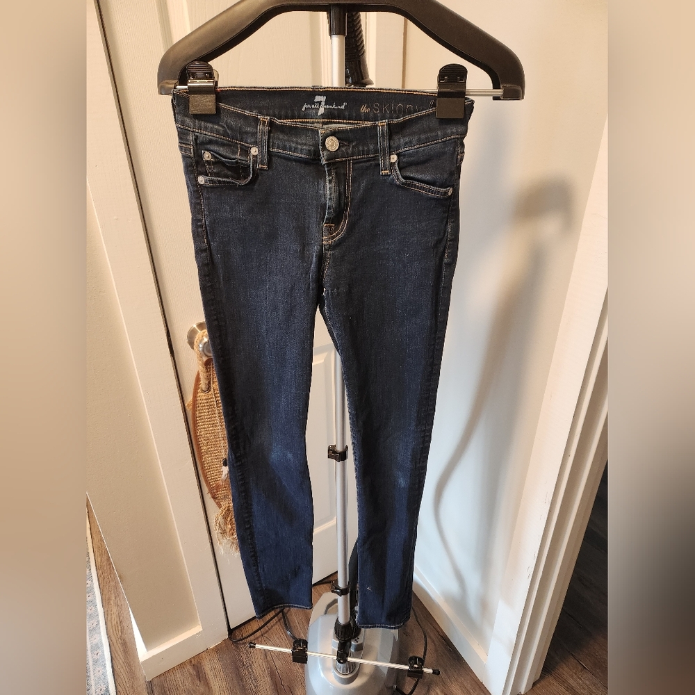 7 FOR ALL MANKIND "The Skinny" Medium Wash Jeans (Sz 25)
